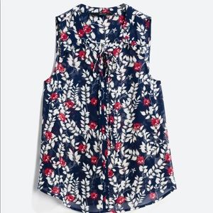 Tie neck blouse Size M